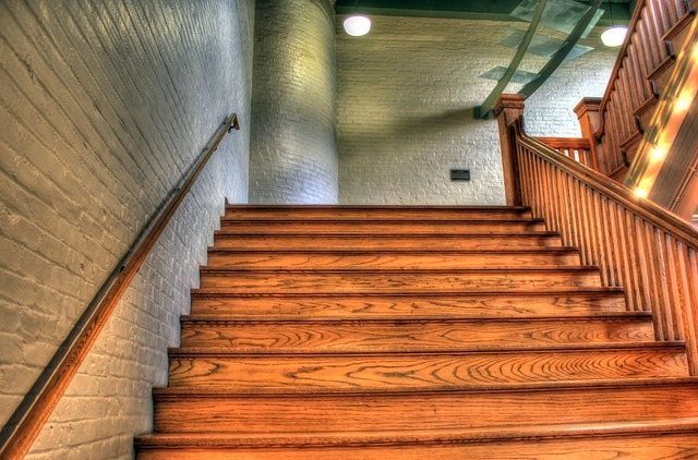 Don't Make These Mistakes in Your North Home-Vastu Shastra for North Facing House 4 staircase